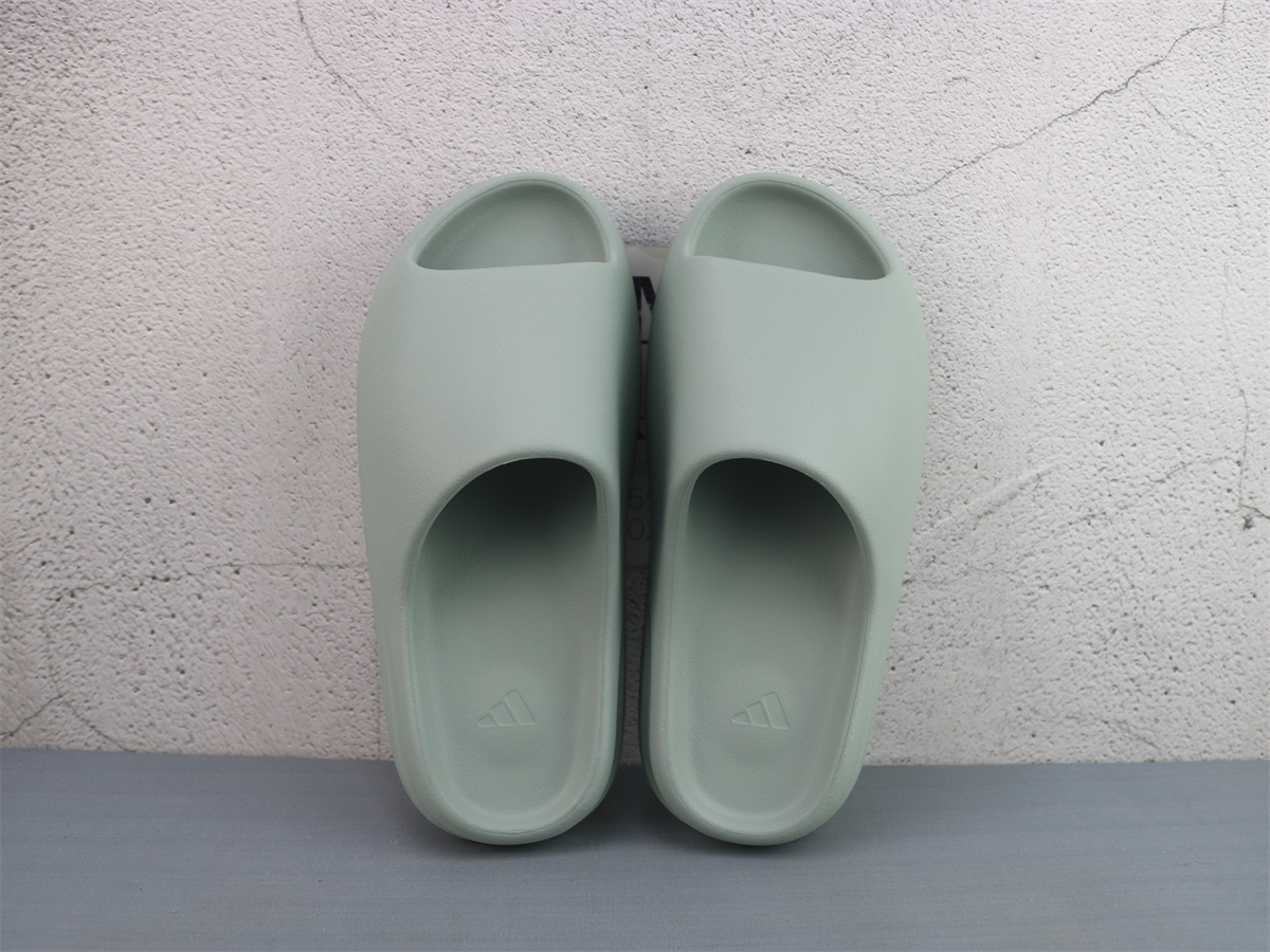 Free Shipping Yeezy Slide Salt ID5480